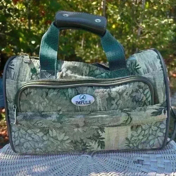IMPULS luggage carry on toiletry bag. Tapestry. Vintage. - Picture 10 of 13